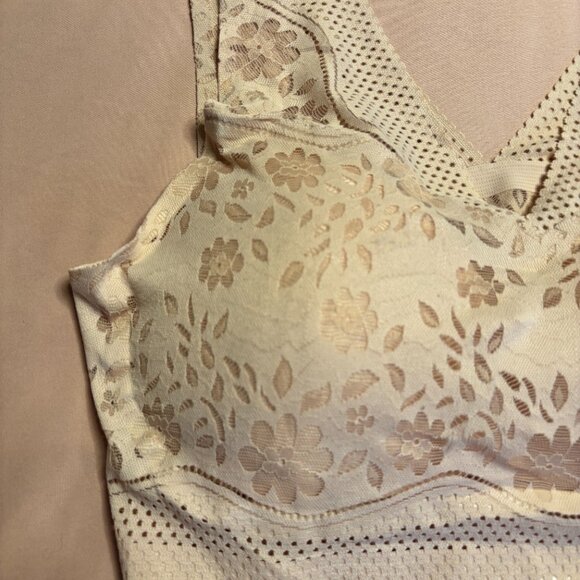 NWOT Padded Bra - Picture 2 of 6